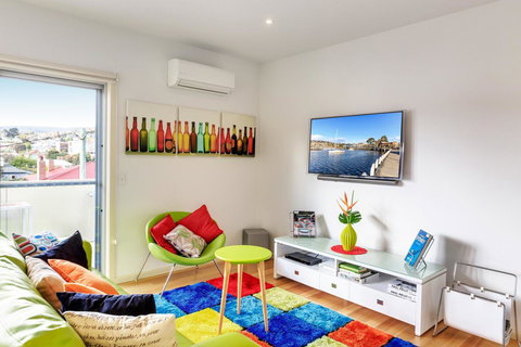 Bellerive Marina View Apartments No 28 - Surfers Paradise Gold Coast 1