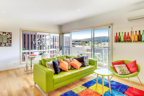 Bellerive Marina View Apartments No 28 - Surfers Paradise Gold Coast 2