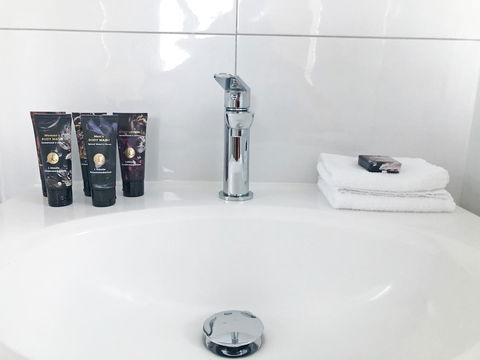 EMBRACING EVANDALE - Hosted By L'Abode Accommodation - Surfers Paradise Gold Coast 24