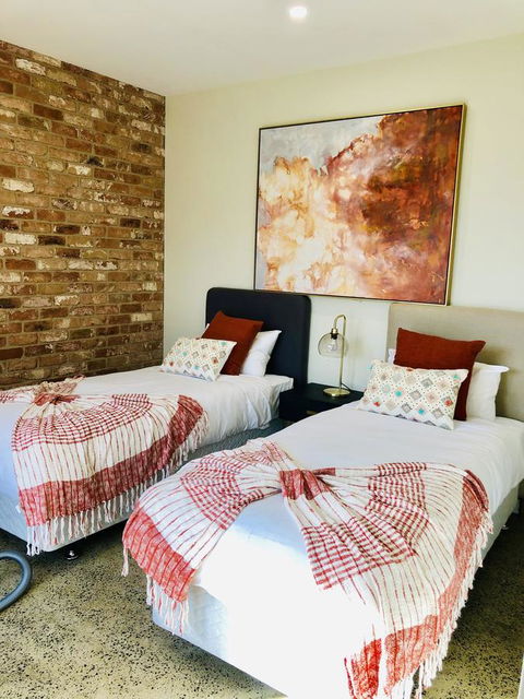 EMBRACING EVANDALE - Hosted By L'Abode Accommodation - Surfers Paradise Gold Coast 4