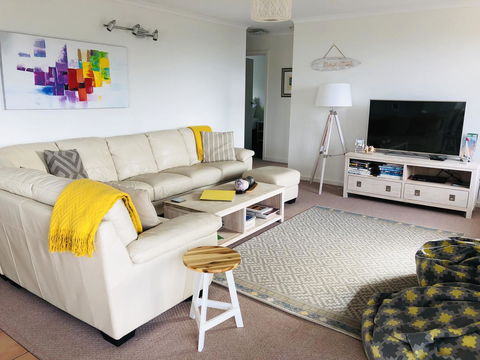BAY OF FIRES SEACHANGE Ocean Frontage - Surfers Paradise Gold Coast 13