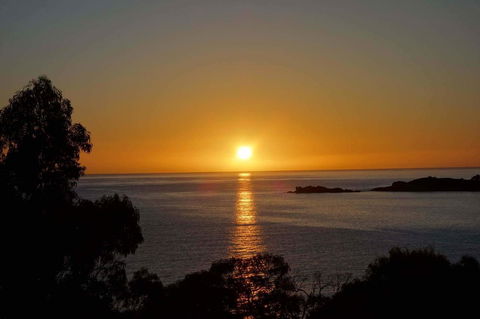 BAY OF FIRES SEACHANGE Ocean Frontage - Surfers Paradise Gold Coast 0