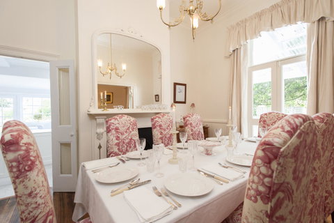 White Dove Cottage Bed And Breakfast - Surfers Paradise Gold Coast 6