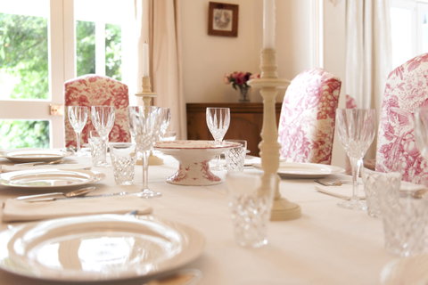 White Dove Cottage Bed And Breakfast - Surfers Paradise Gold Coast 7