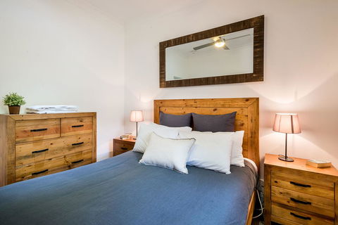 Avalon House - Surfers Paradise Gold Coast 5