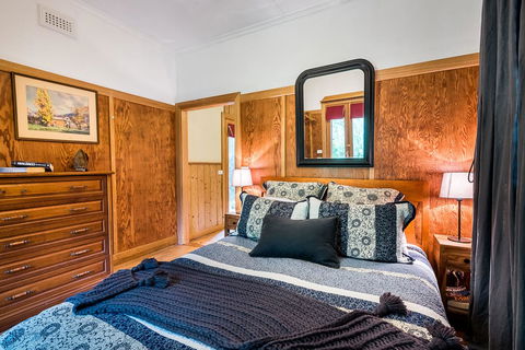 Avalon House - Surfers Paradise Gold Coast 2