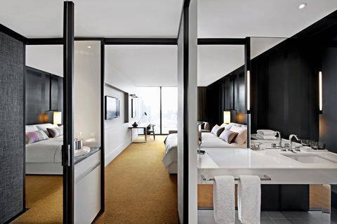 Crown Metropol Melbourne - Surfers Paradise Gold Coast 20