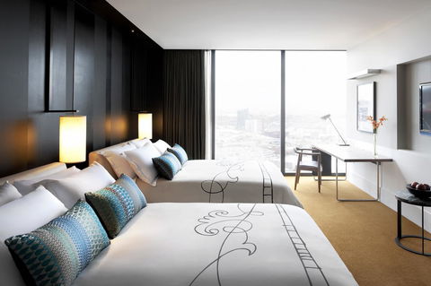 Crown Metropol Melbourne - Surfers Paradise Gold Coast 2