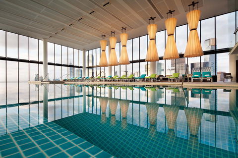 Crown Metropol Melbourne - Surfers Paradise Gold Coast 1