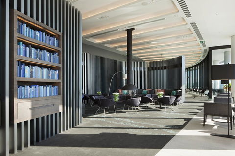 Crown Metropol Melbourne - Surfers Paradise Gold Coast 17