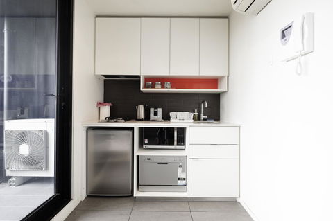 Mono Apartments On Franklin Street - Surfers Paradise Gold Coast 7