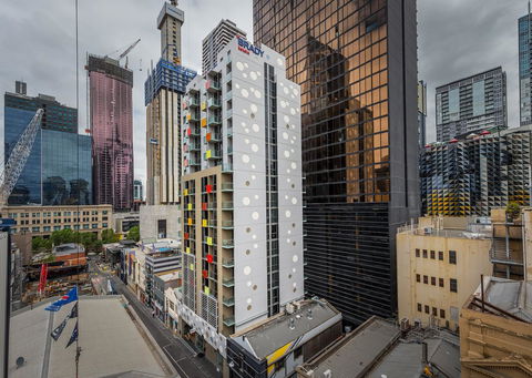 Brady Hotels Central Melbourne - Surfers Paradise Gold Coast 29