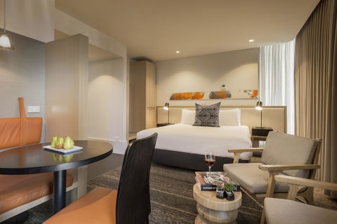 Brady Hotels Central Melbourne - Surfers Paradise Gold Coast 1