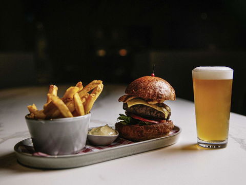Pullman Melbourne City Centre - Surfers Paradise Gold Coast 41
