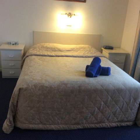 Heyfield Motel And Apartments - Surfers Paradise Gold Coast 8