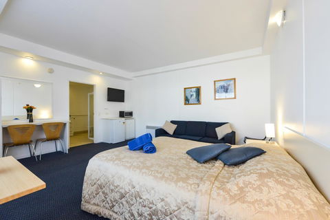 Heyfield Motel And Apartments - Surfers Paradise Gold Coast 34