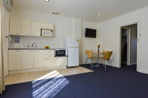 Heyfield Motel And Apartments - Surfers Paradise Gold Coast 12