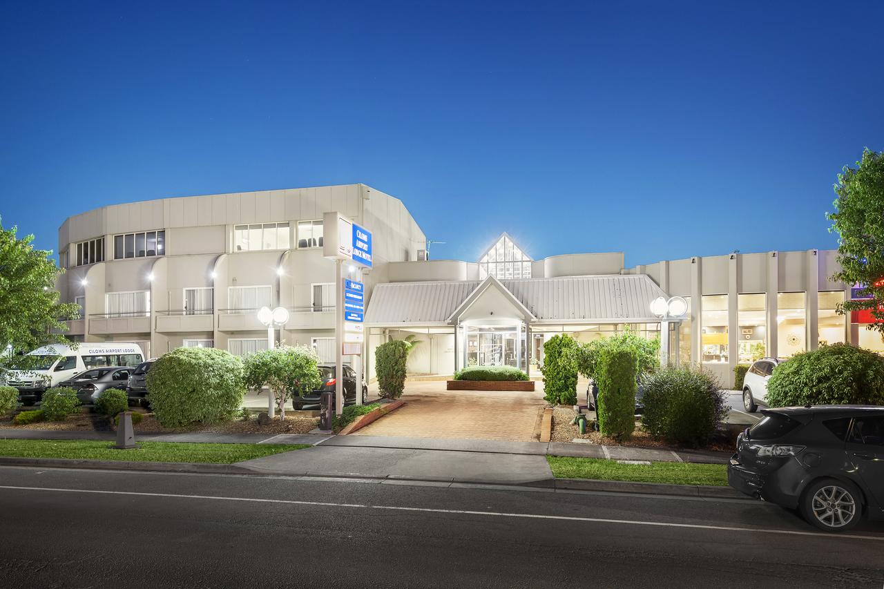 Tullamarine VIC Surfers Paradise Gold Coast