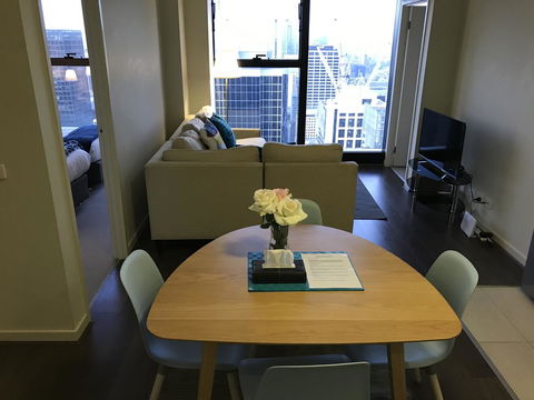 Winston Apartments - Surfers Paradise Gold Coast 10