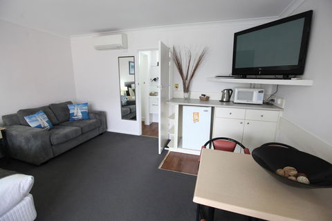 Mornington Motel - Surfers Paradise Gold Coast 21