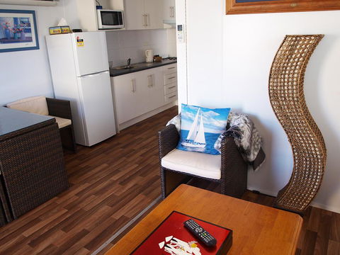 Mornington Motel - Surfers Paradise Gold Coast 25
