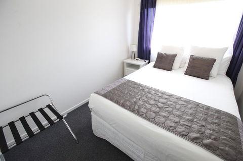 Mornington Motel - Surfers Paradise Gold Coast 27