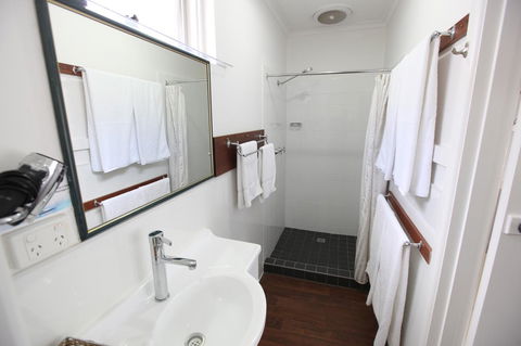 Mornington Motel - Surfers Paradise Gold Coast 6