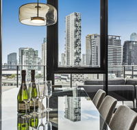 Serviced Apartments Melbourne - Teri - Surfers Paradise Gold Coast