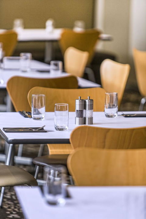Holiday Inn Melbourne Airport, An IHG Hotel - Surfers Paradise Gold Coast 6