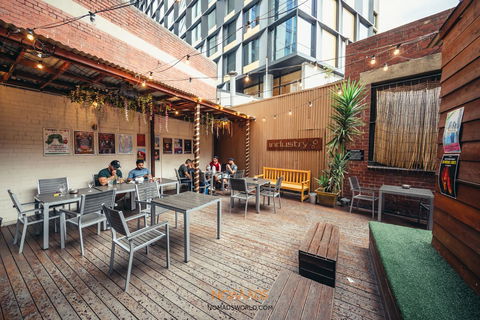 Nomads Melbourne Backpackers - Surfers Paradise Gold Coast 6