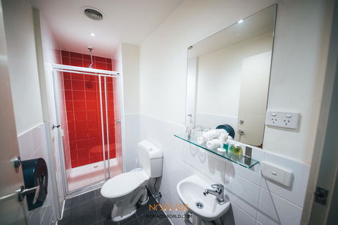 Nomads Melbourne Backpackers - Surfers Paradise Gold Coast 25