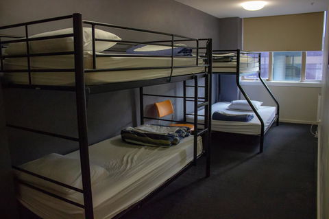 Nomads Melbourne Backpackers - Surfers Paradise Gold Coast 40