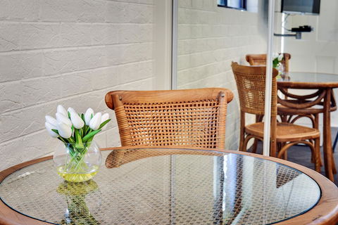Allambi Holiday Apartments - Surfers Paradise Gold Coast 26