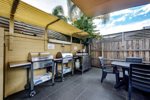 Allambi Holiday Apartments - Surfers Paradise Gold Coast 30