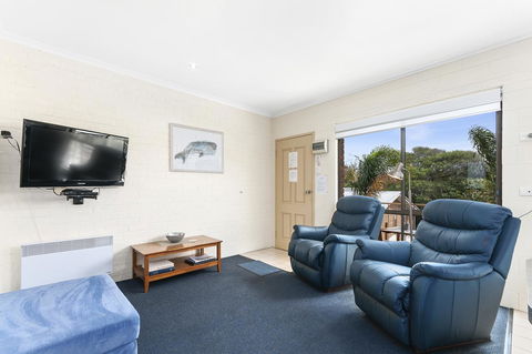 Allambi Holiday Apartments - Surfers Paradise Gold Coast 17