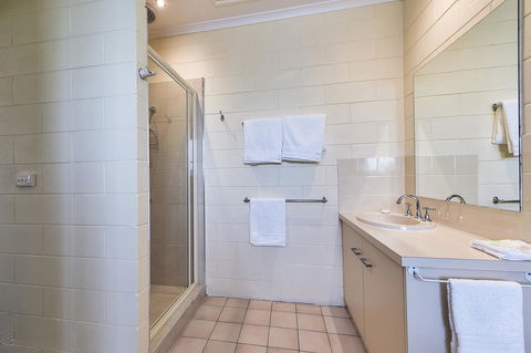 Allambi Holiday Apartments - Surfers Paradise Gold Coast 28
