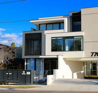 Whitehorse Apartments Hotel - Surfers Paradise Gold Coast