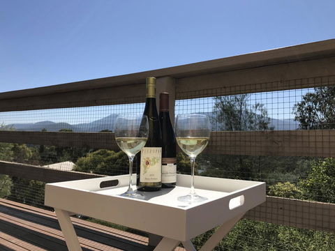 Hamptons In Healesville - Surfers Paradise Gold Coast 1