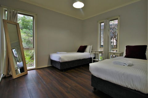 Hamptons In Healesville - Surfers Paradise Gold Coast 8