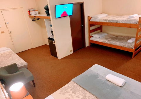 Mountain Creek Motel Bar & Restaurant - Surfers Paradise Gold Coast 6