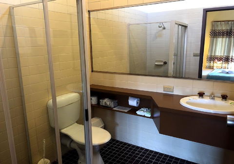 Mountain Creek Motel Bar & Restaurant - Surfers Paradise Gold Coast 9