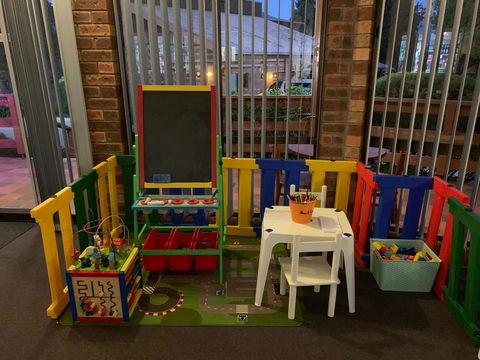 Mountain Creek Motel Bar & Restaurant - Surfers Paradise Gold Coast 11