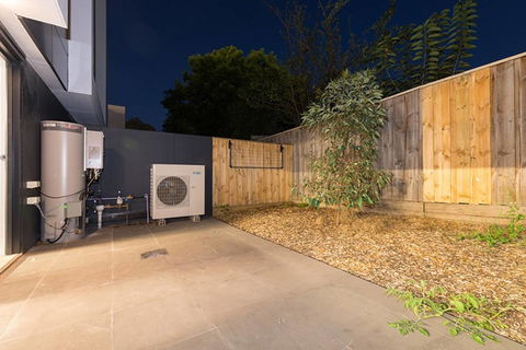 Doncaster Private Collection 2 Bed Townhouse@Pearl - Surfers Paradise Gold Coast 12