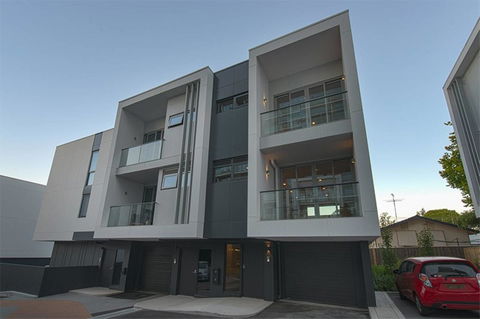 Doncaster Private Collection 2 Bed Townhouse@Pearl - Surfers Paradise Gold Coast 15