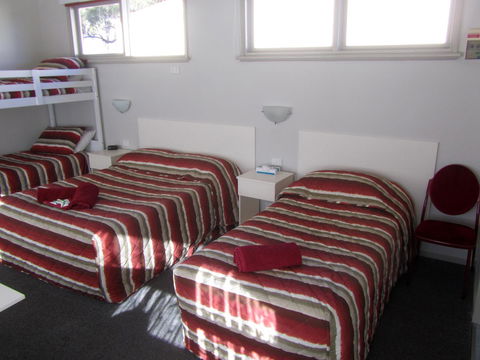 The Highlander Motel - 24HR Check In - Surfers Paradise Gold Coast 24