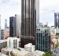AKOM Melbourne - Surfers Paradise Gold Coast