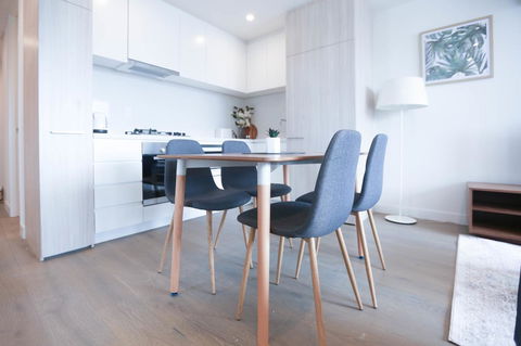 Box Hill 2 Bedroom Apt (La Maison) 02 - Surfers Paradise Gold Coast 1