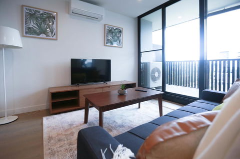 Box Hill 2 Bedroom Apt (La Maison) 02 - Surfers Paradise Gold Coast 2