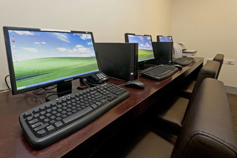 Causeway 353 Hotel - Surfers Paradise Gold Coast 15