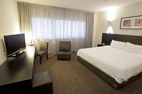 Causeway 353 Hotel - Surfers Paradise Gold Coast 23